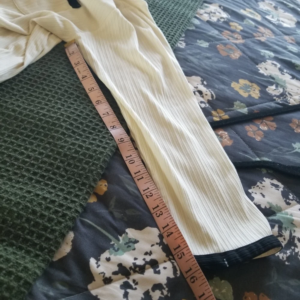 Gelato Beiyan | (2) PJ Set - Picture 10 of 16